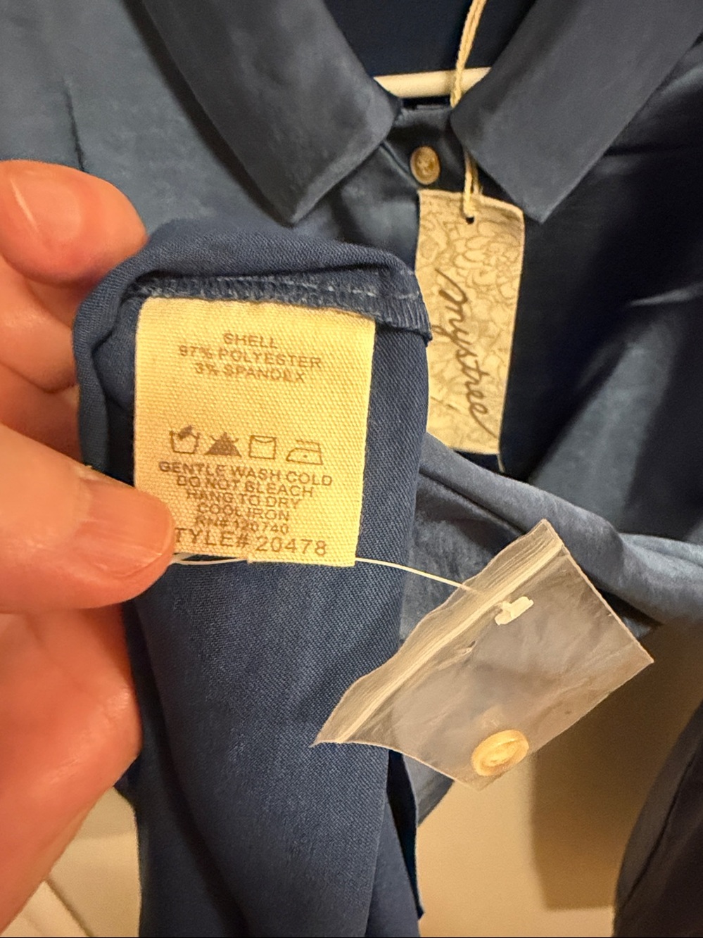 MYSTREE Satin Button-Up Shirt in Navy Blue SATIN NWT LARGE - Picture 6 of 6